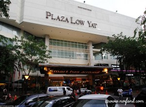 Tempat Shopping Menarik di Kuala Lumpur - Plaza Low Yat