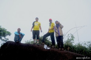 Hiking Gunung Berlumut, Johor
